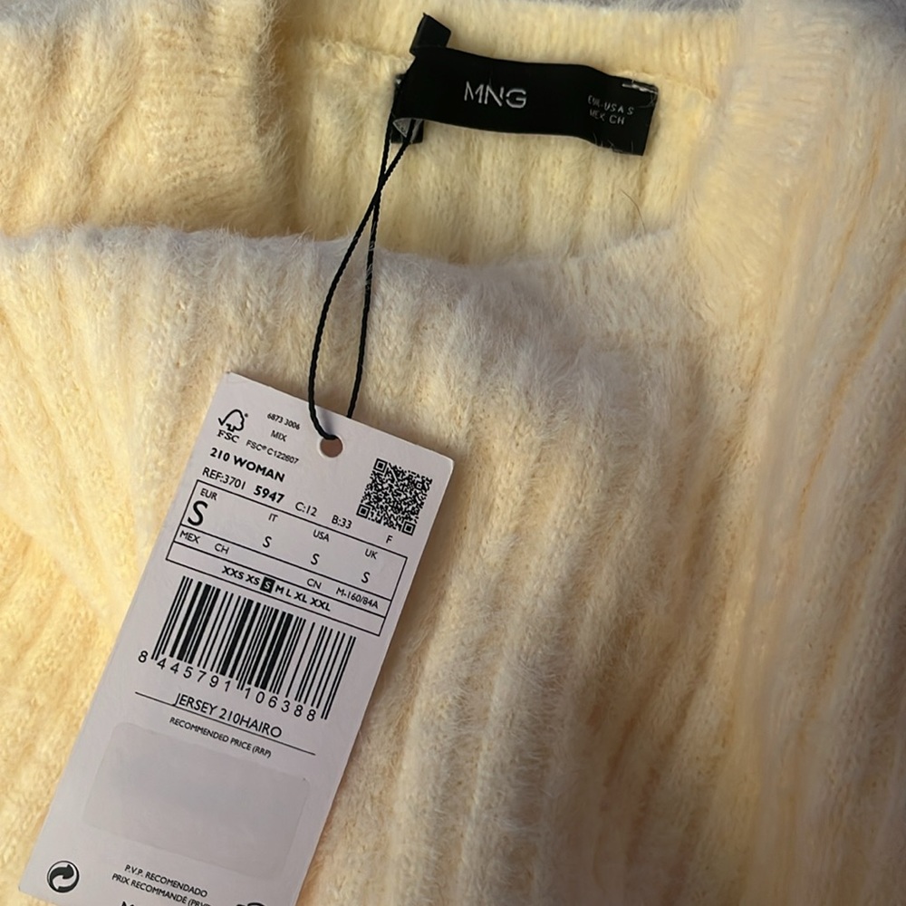 Sweater - Picture 4 of 6